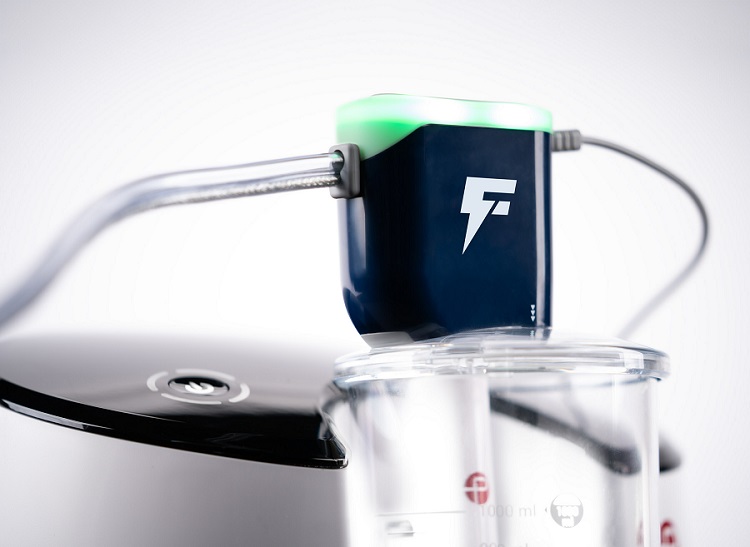 Imagen: Lightning Flash 2.0 presenta un software avanzado de trombectomía de vacío asistido por computadora (foto cortesía de Penumbra)